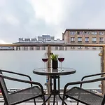 شقة Madelaine By Renters *