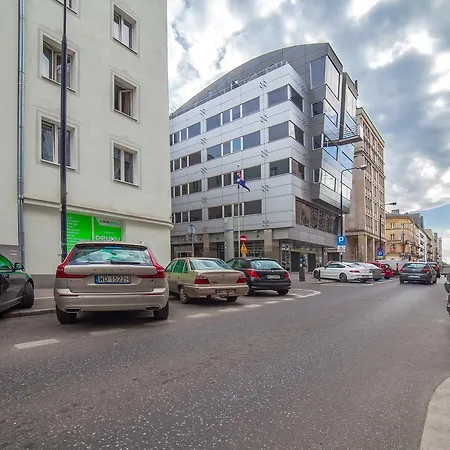 Madelaine By Renters * 바르샤바