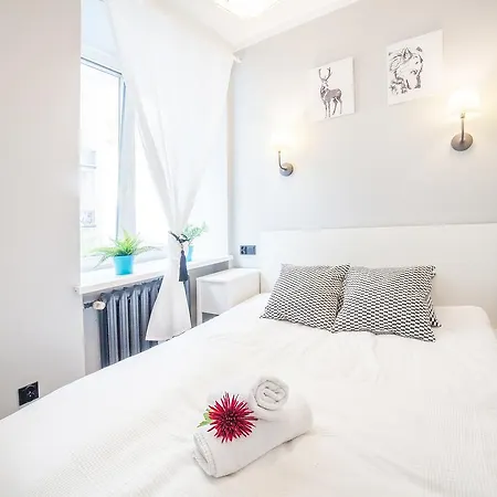 דירה Madelaine By Renters