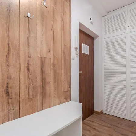 דירה Madelaine By Renters ורשה