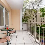 Madelaine By Renters Warszawa