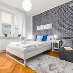 Madelaine By Renters *